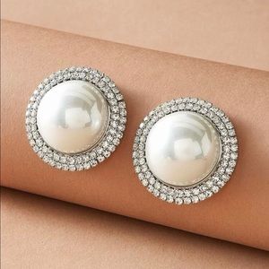 Fuad Pearl & Rhinestone Decor Stud Earrings
